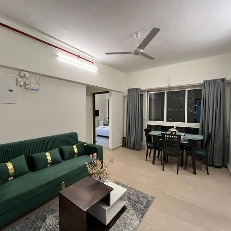 2Bhk Plus Living Room Near Nesco Malad East West Mumbai Kültér fotó